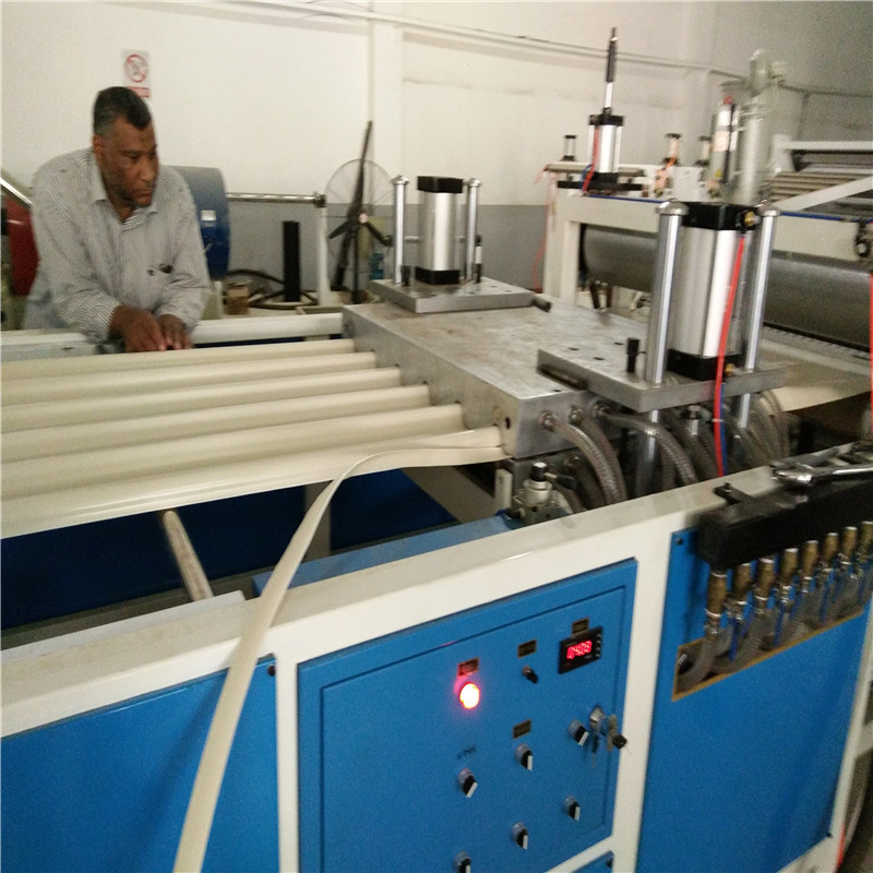 SJS -80/156 PVC/PC စရောင်စုံ လှိုင်း ပြား ထုတ်လုပ်မှုလိုင်း